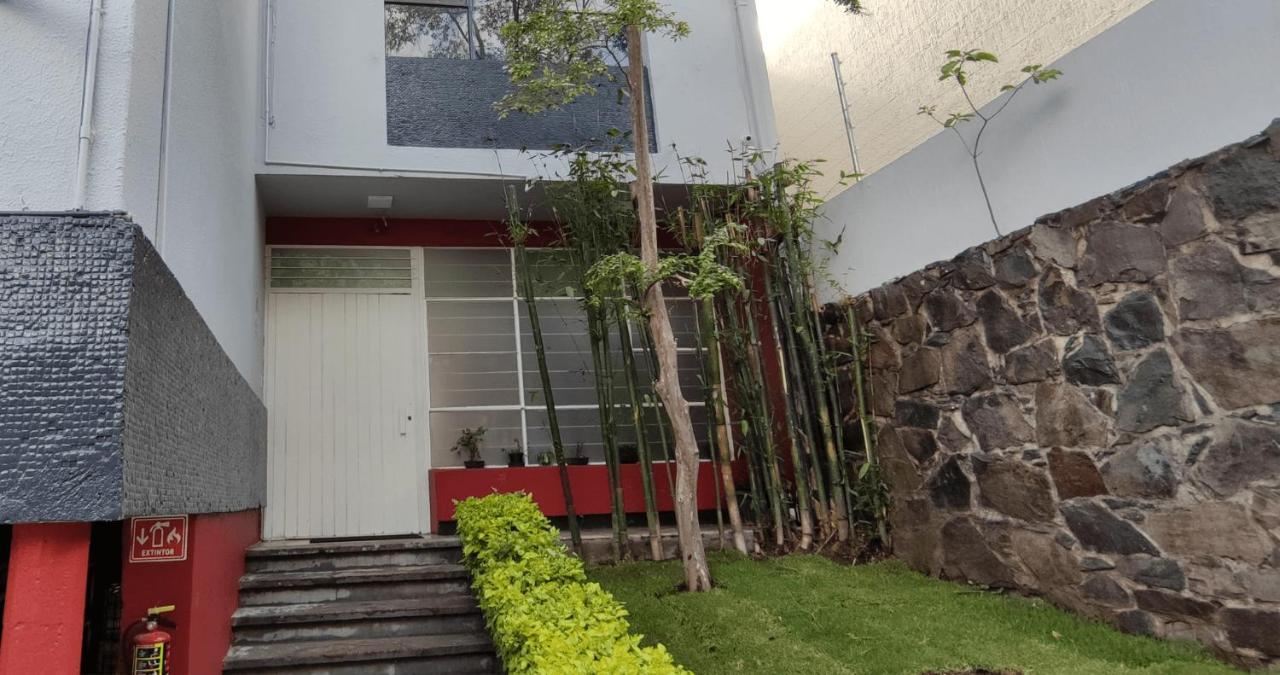 Habitaciones Privadas Con Bano Propio En Una Zona Segura Y Centrica De Guadalajara. Εξωτερικό φωτογραφία